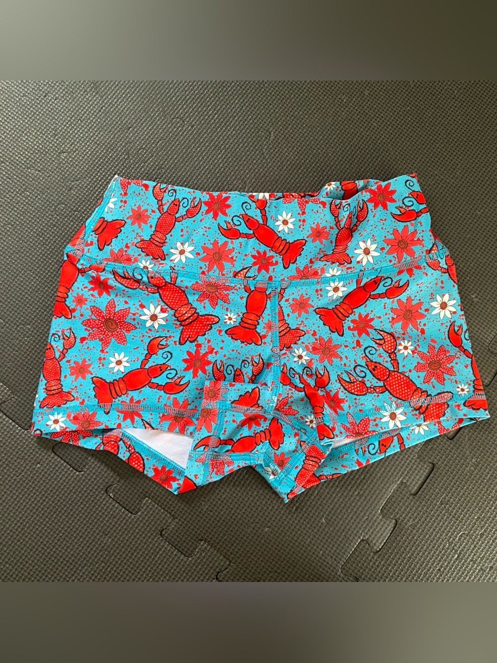 Rok The Box shorts, M